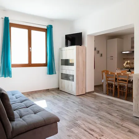 Zaira Free Wi-fi 5 Minuti Dal Liscia * Sant'Antonio di Gallura